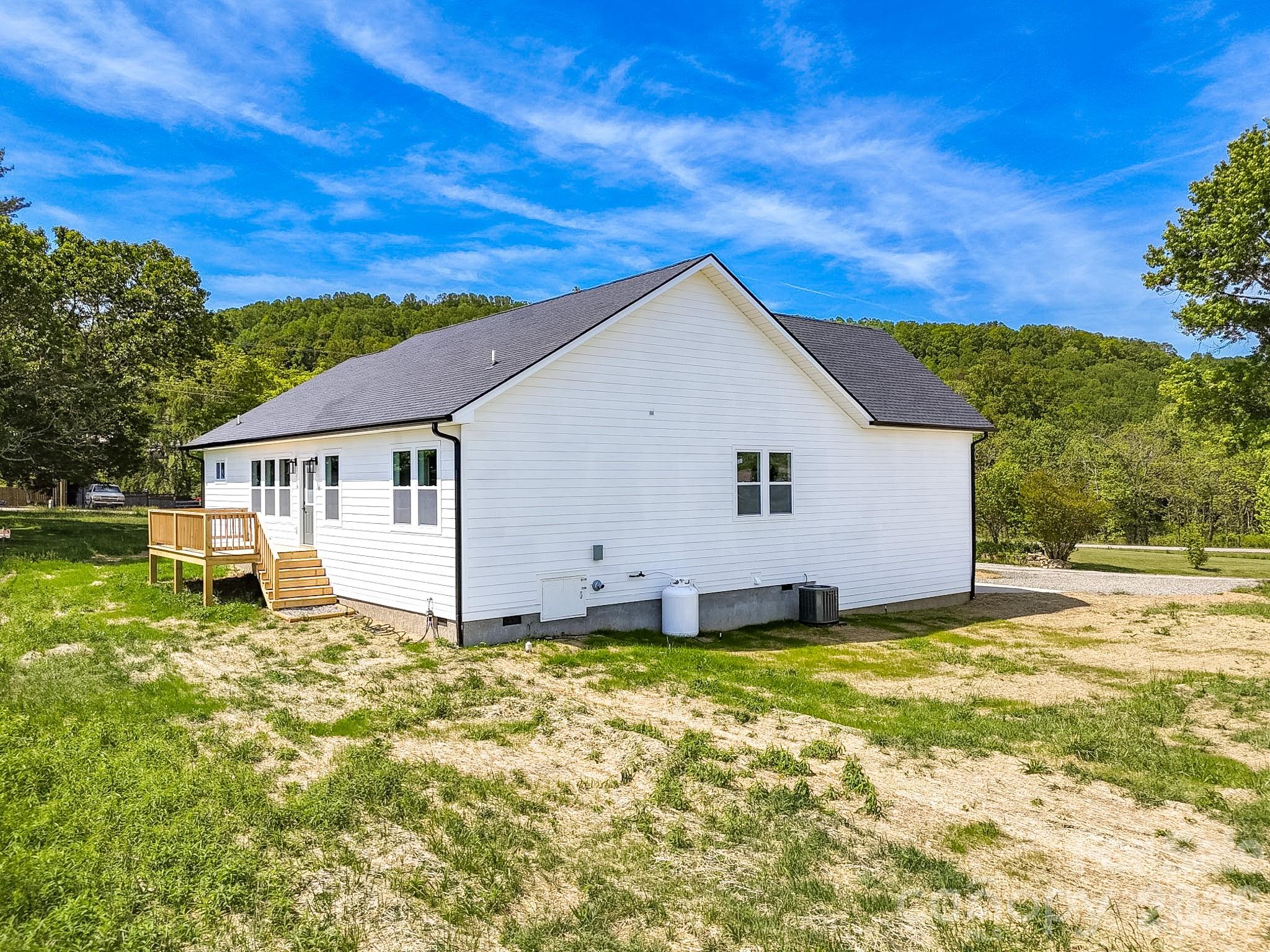 72 Canary Lane Hendersonville NC 28792