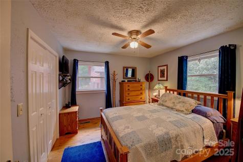 53 Chestnut Ridge Road Spruce Pine NC 28777