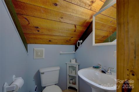 53 Chestnut Ridge Road Spruce Pine NC 28777