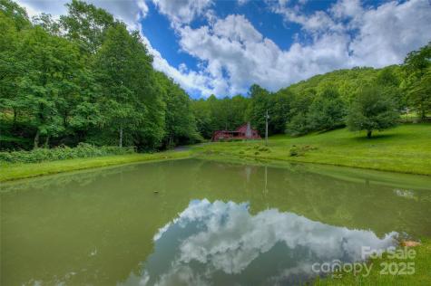 53 Chestnut Ridge Road Spruce Pine NC 28777