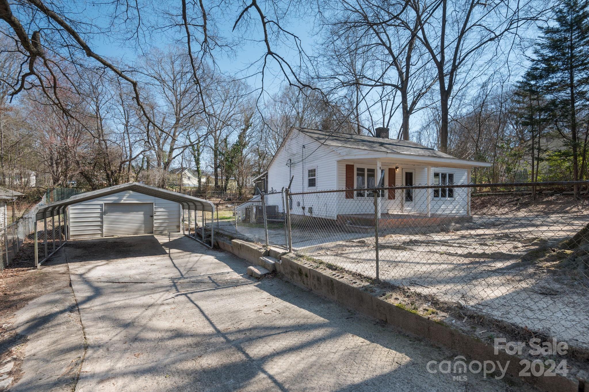 412 N Vance Street Gastonia NC 28052