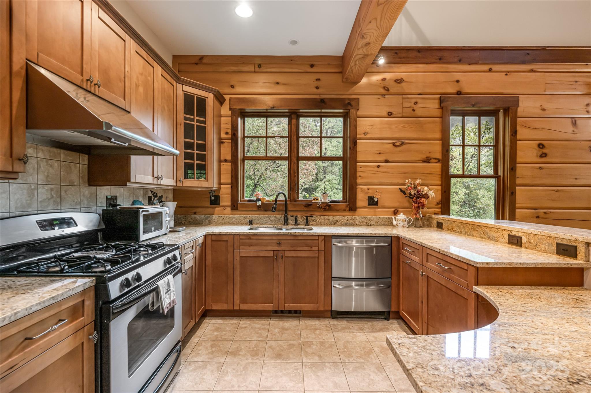 635 Whisper Mountain Drive Leicester NC 28748