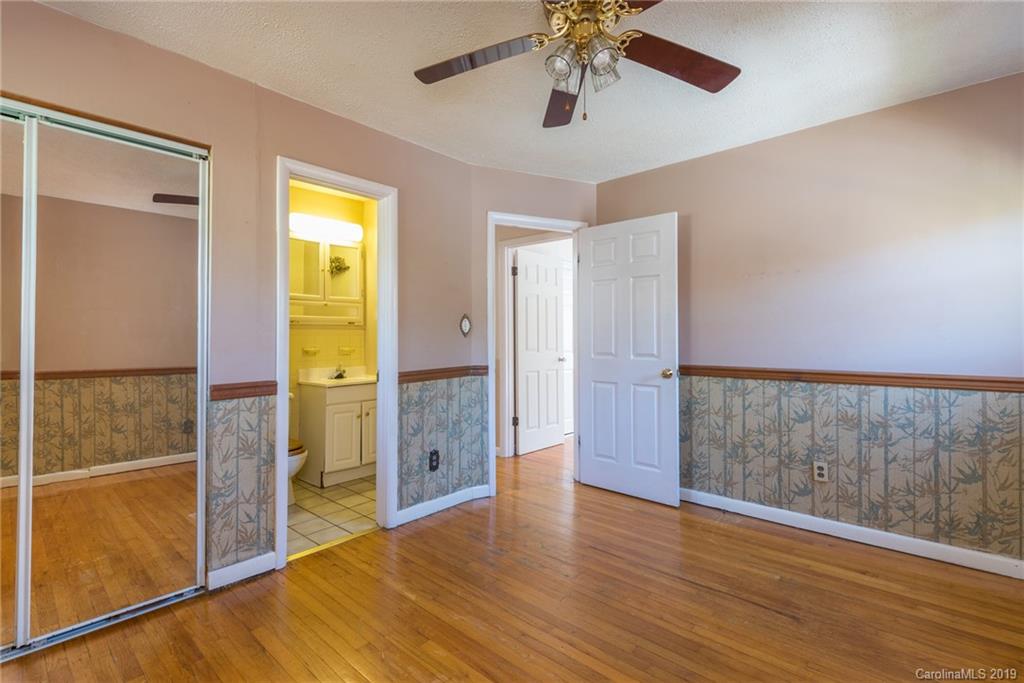 25 Tanglewood Drive Asheville NC 28806