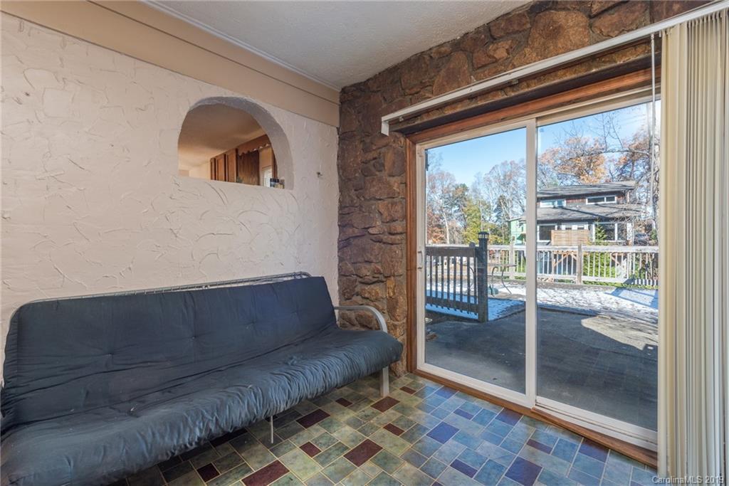25 Tanglewood Drive Asheville NC 28806