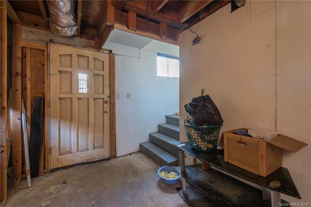 25 Tanglewood Drive Asheville NC 28806