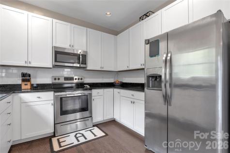 27 Mann Lane Fletcher NC 28732