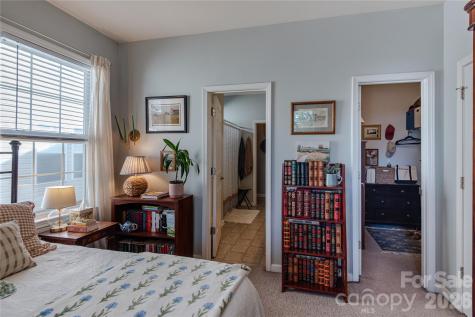 27 Chowan Drive Fletcher NC 28732