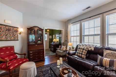 27 Chowan Drive Fletcher NC 28732