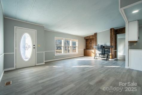 50 N Duncan Hill Lane Taylorsville NC 28681