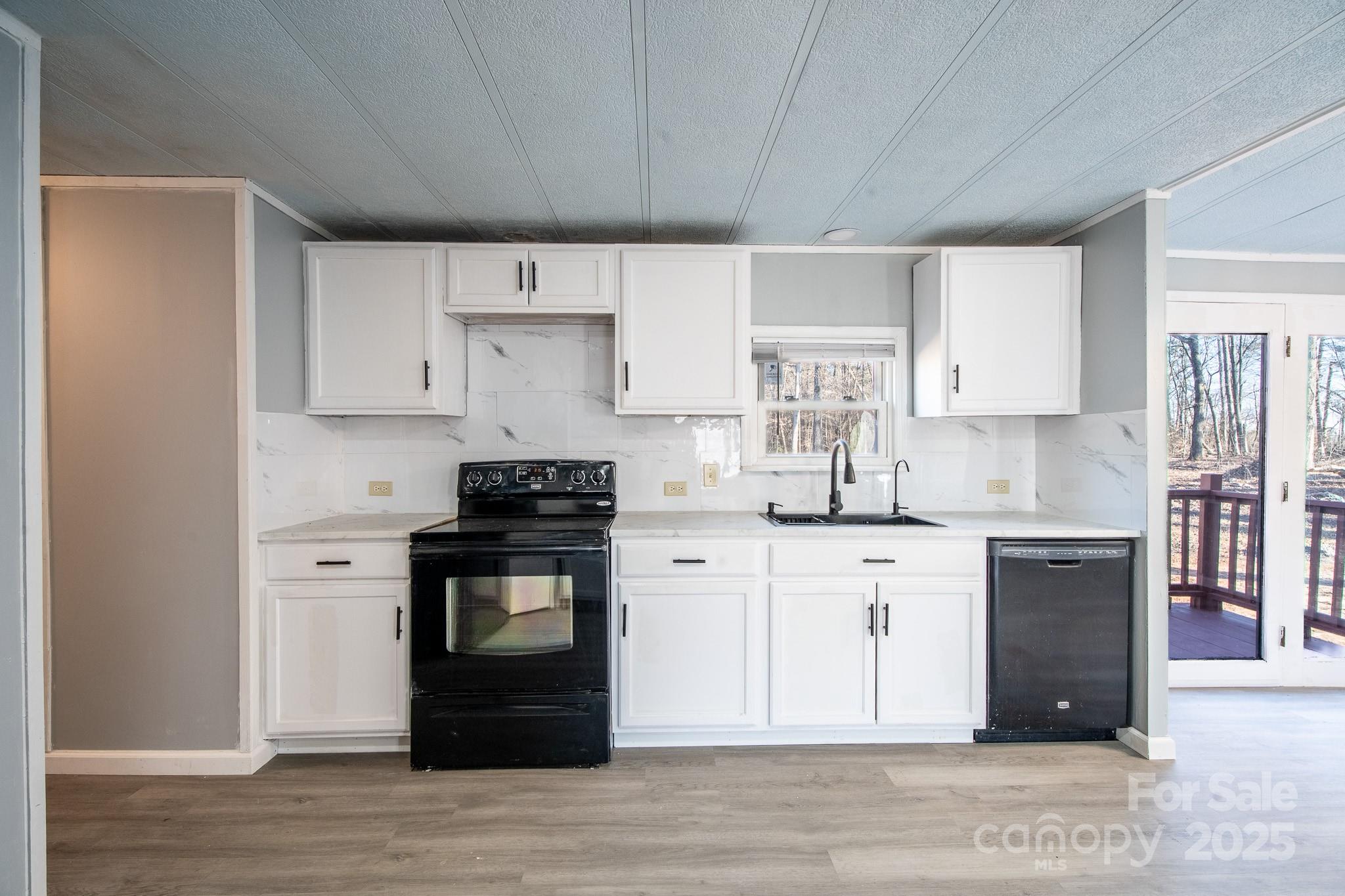 50 N Duncan Hill Lane Taylorsville NC 28681