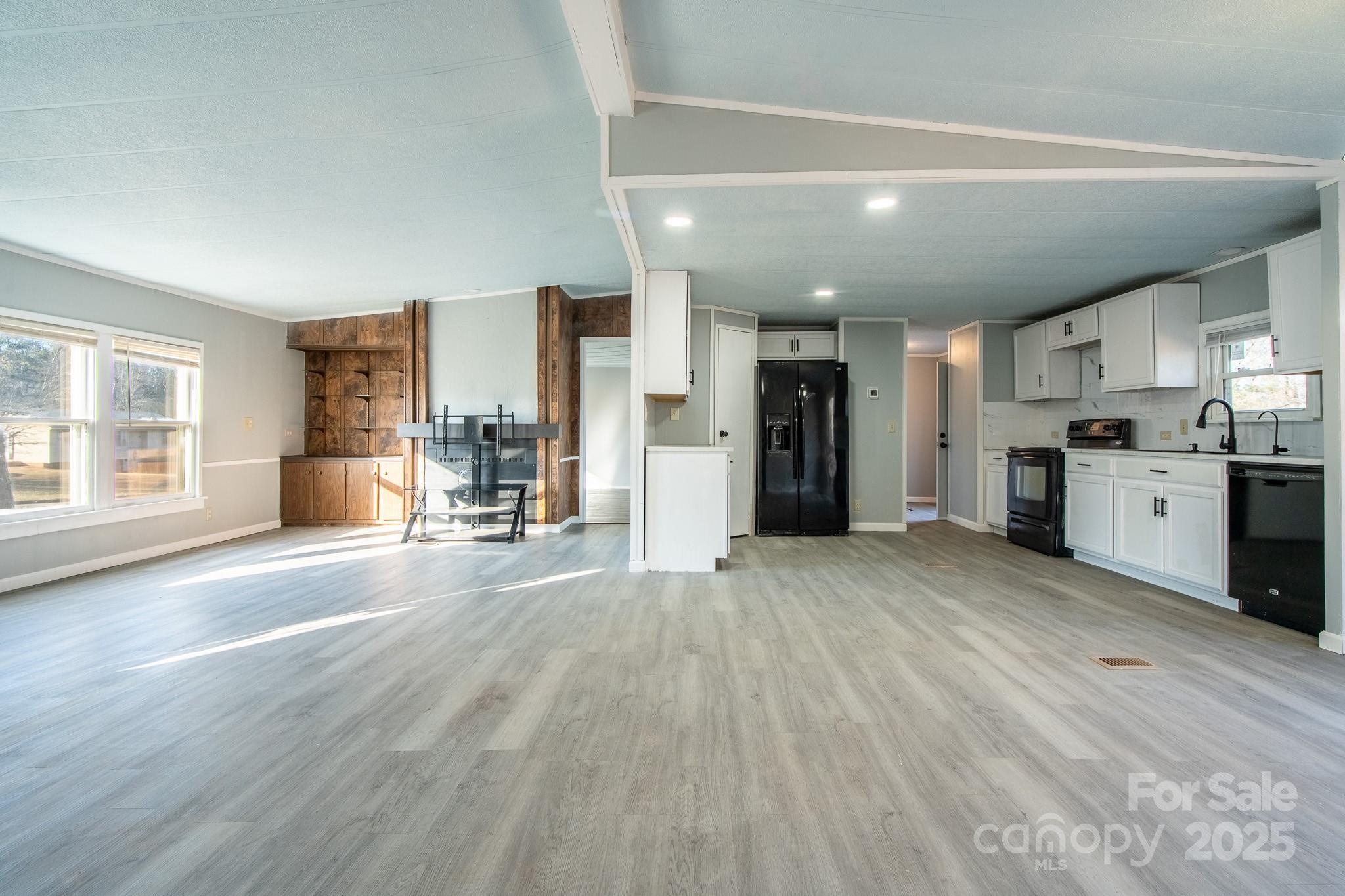 50 N Duncan Hill Lane Taylorsville NC 28681