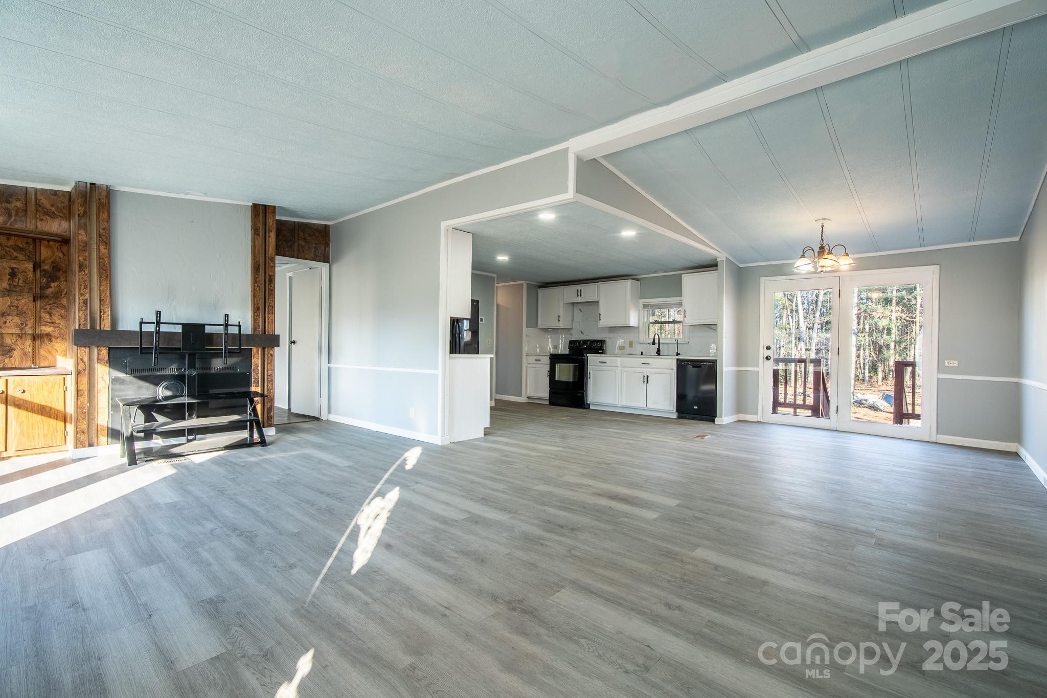 50 N Duncan Hill Lane Taylorsville NC 28681