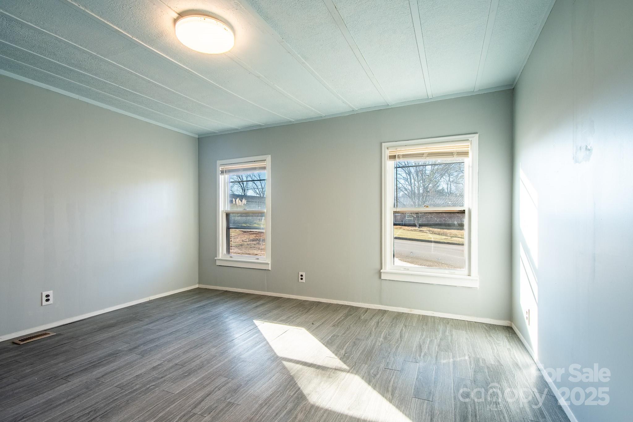 50 N Duncan Hill Lane Taylorsville NC 28681
