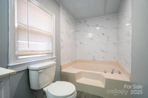 50 N Duncan Hill Lane Taylorsville NC 28681