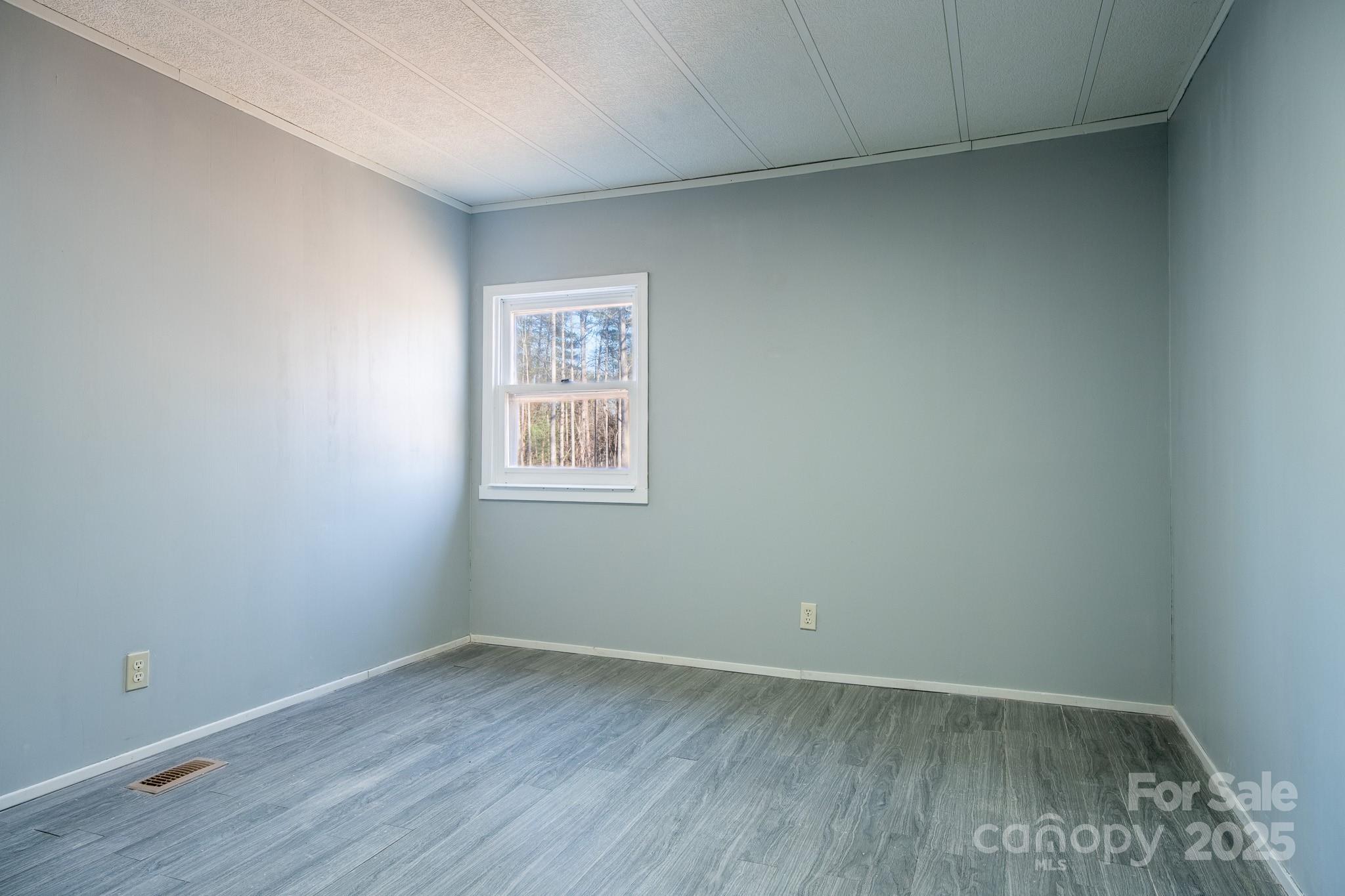 50 N Duncan Hill Lane Taylorsville NC 28681