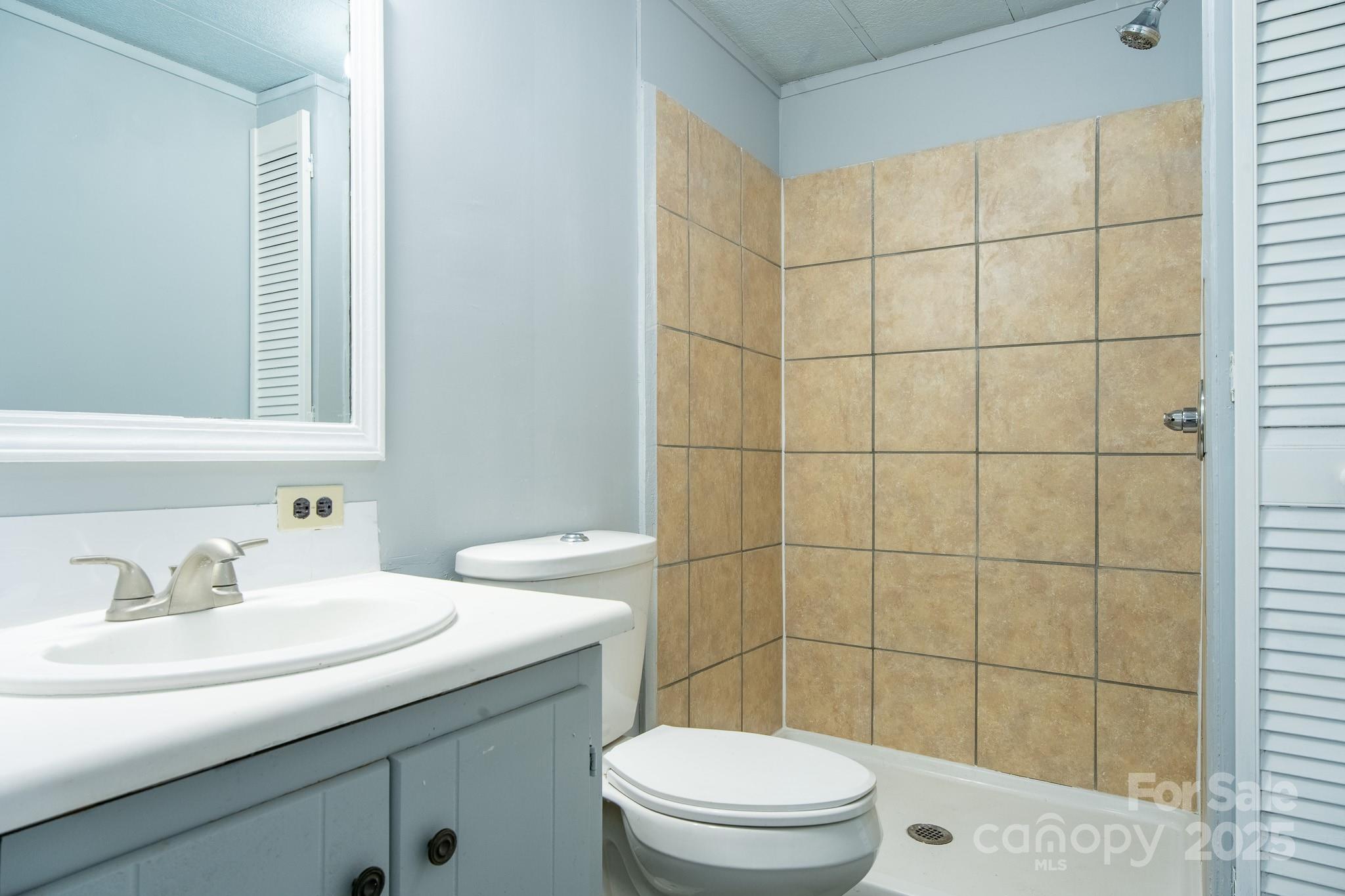 50 N Duncan Hill Lane Taylorsville NC 28681