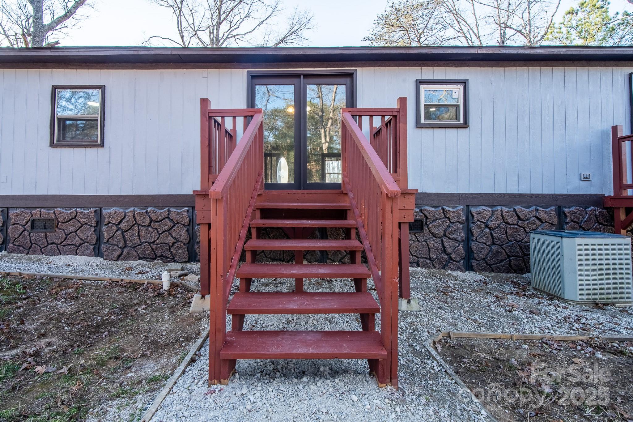 50 N Duncan Hill Lane Taylorsville NC 28681