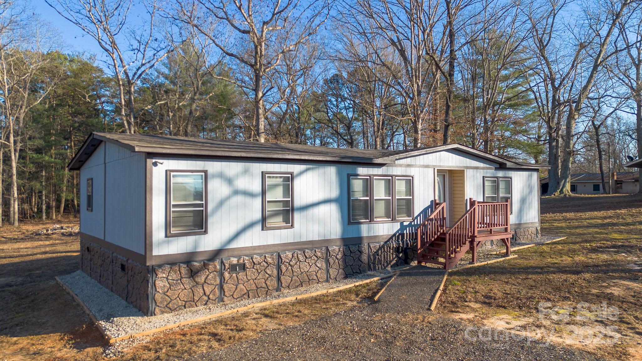 50 N Duncan Hill Lane Taylorsville NC 28681