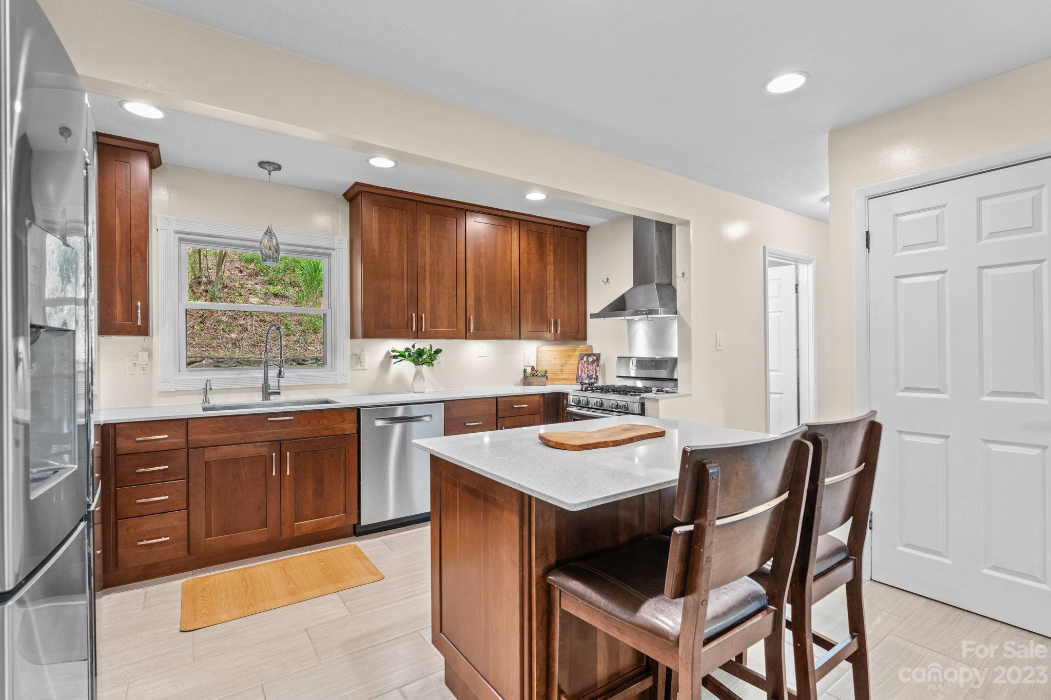13 Rolling View Drive Asheville NC 28805
