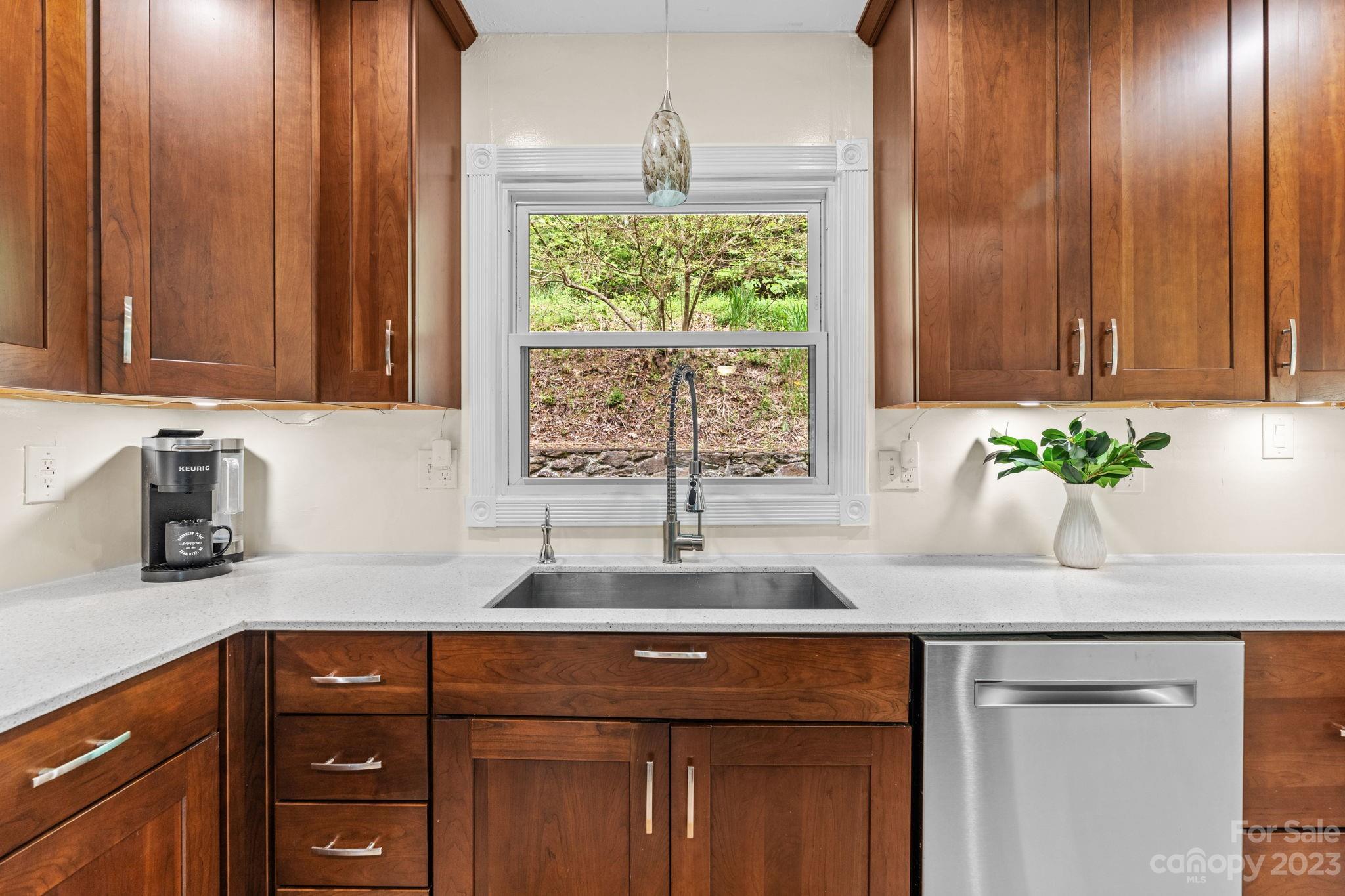 13 Rolling View Drive Asheville NC 28805