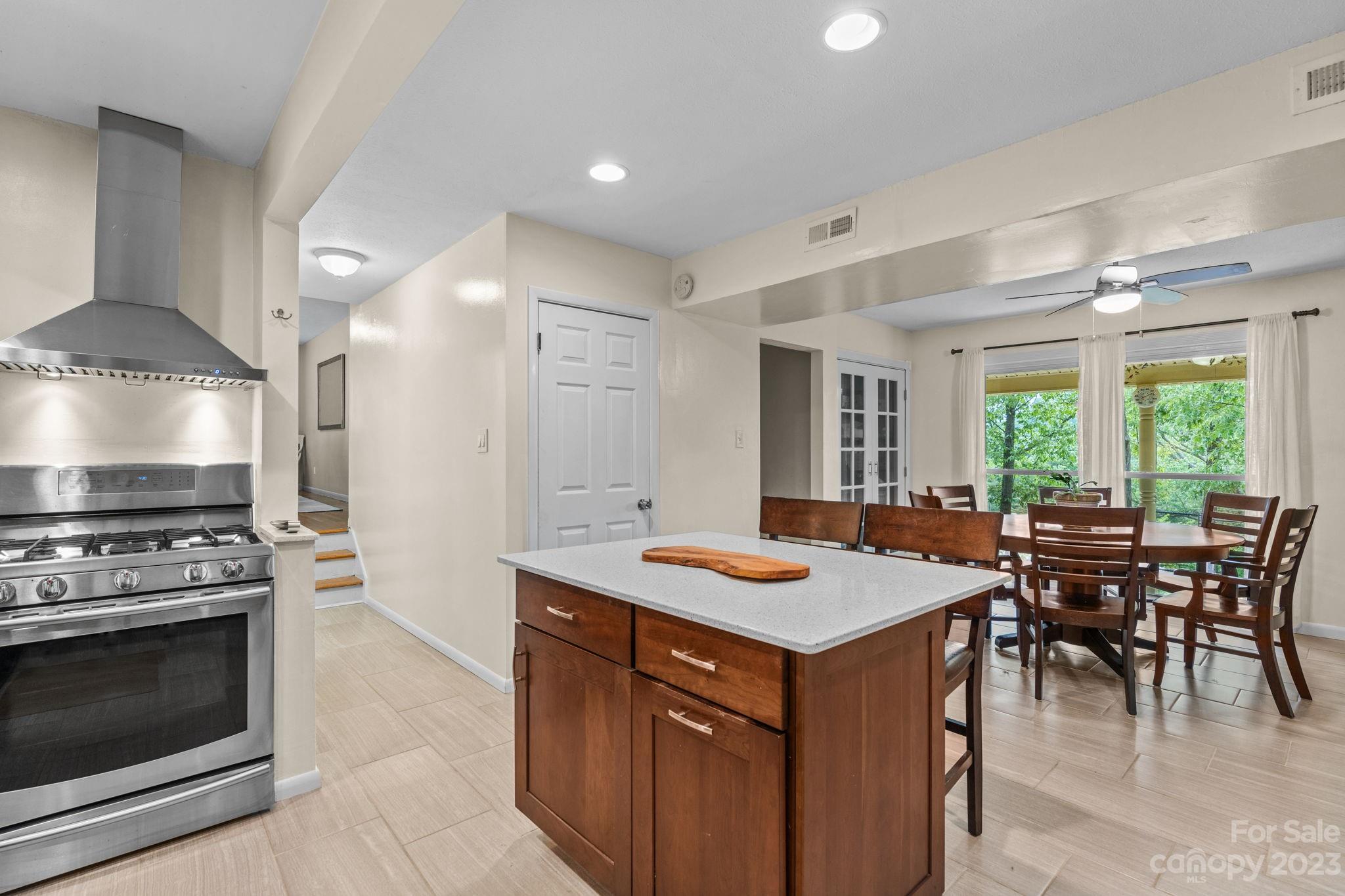 13 Rolling View Drive Asheville NC 28805