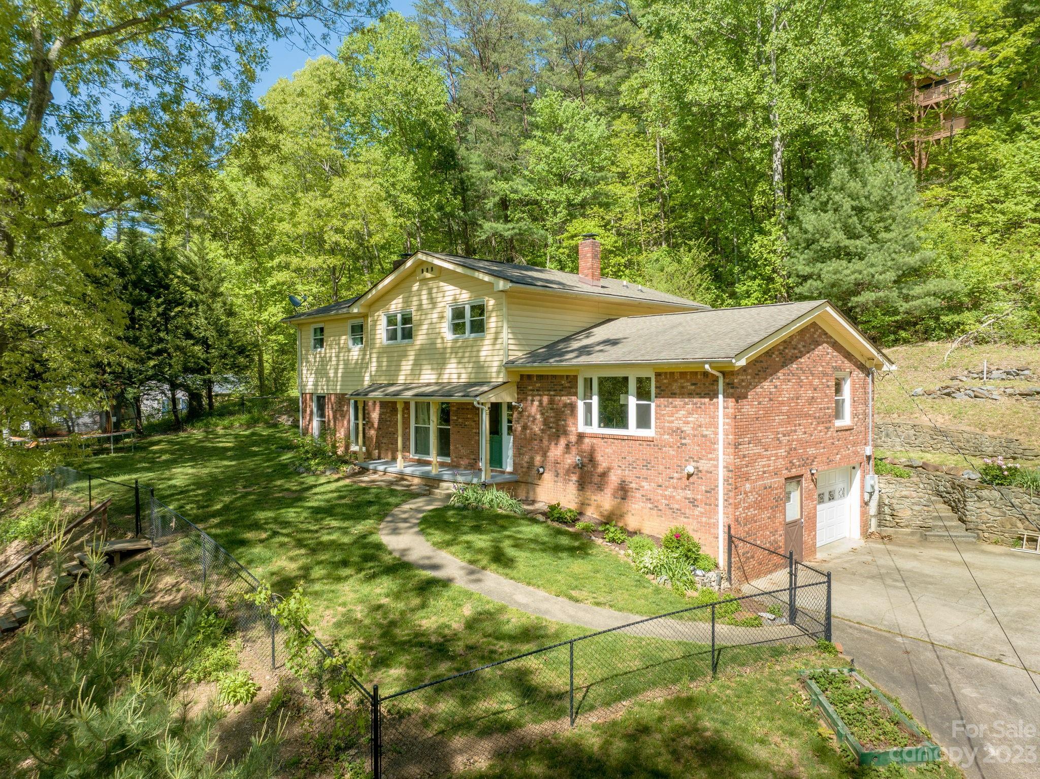 13 Rolling View Drive Asheville NC 28805