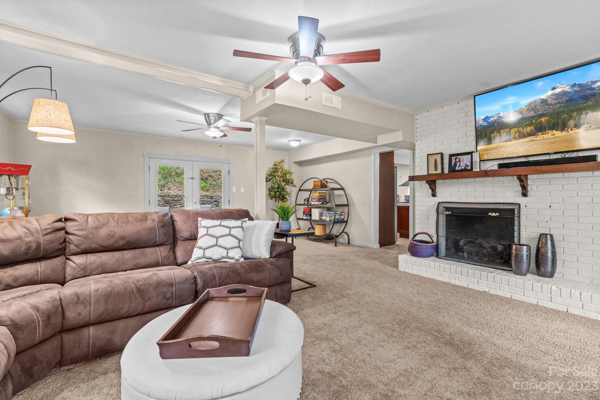 13 Rolling View Drive Asheville NC 28805