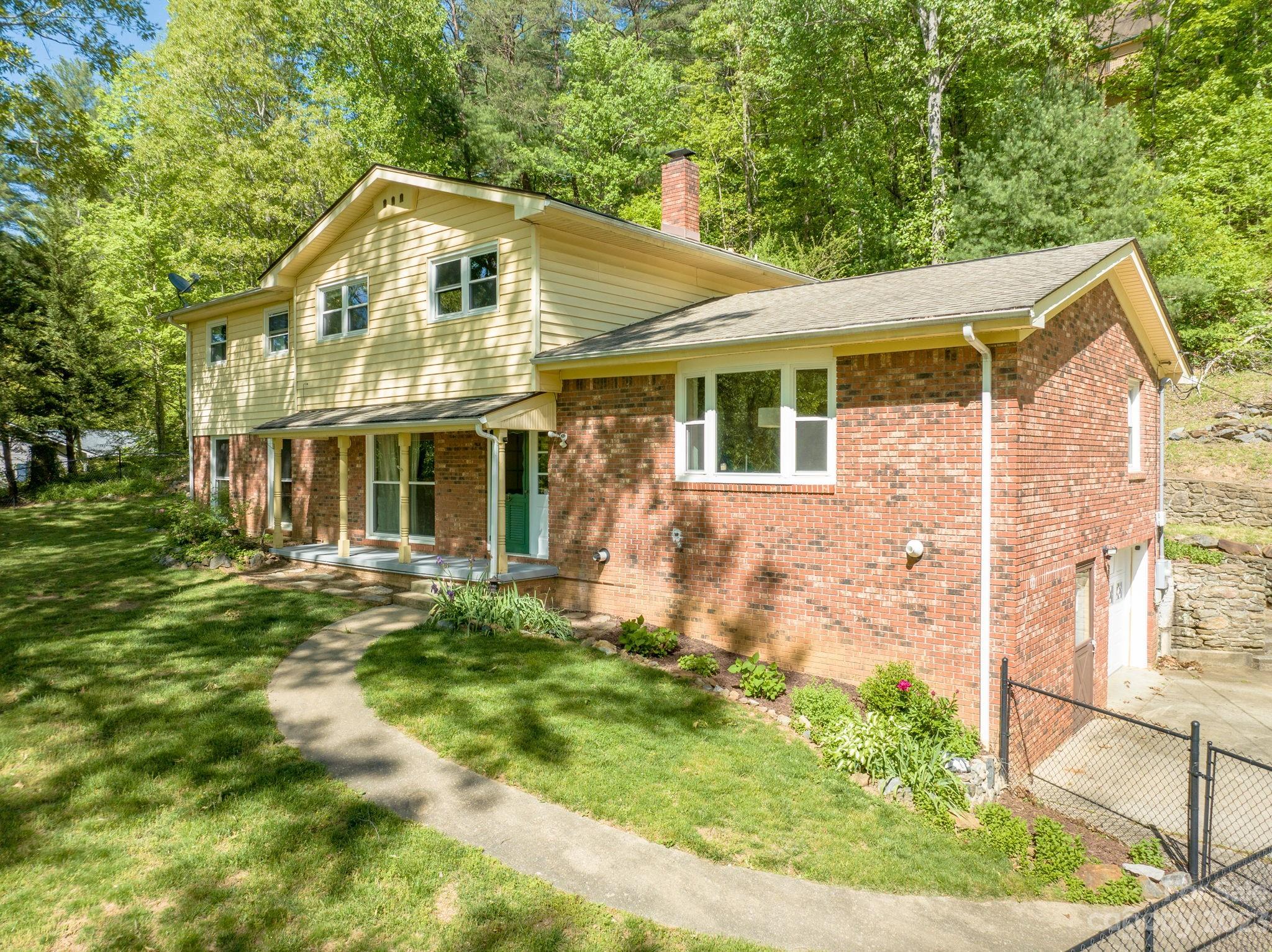 13 Rolling View Drive Asheville NC 28805