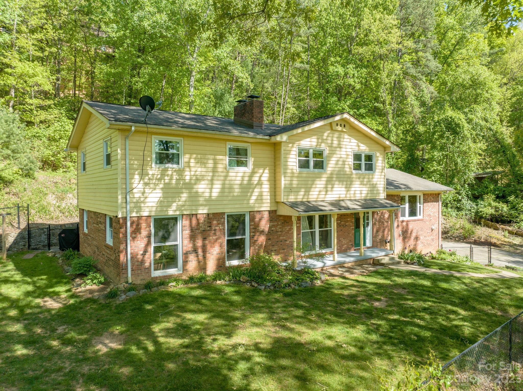 13 Rolling View Drive Asheville NC 28805