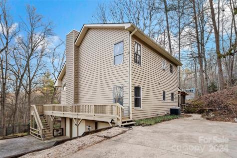 132 Fairway Drive Black Mountain NC 28711