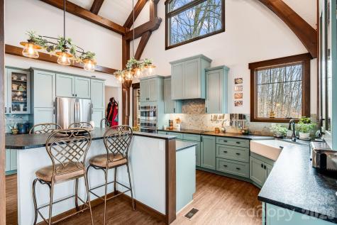 2223 Scarlet Ridge Sylva NC 28779