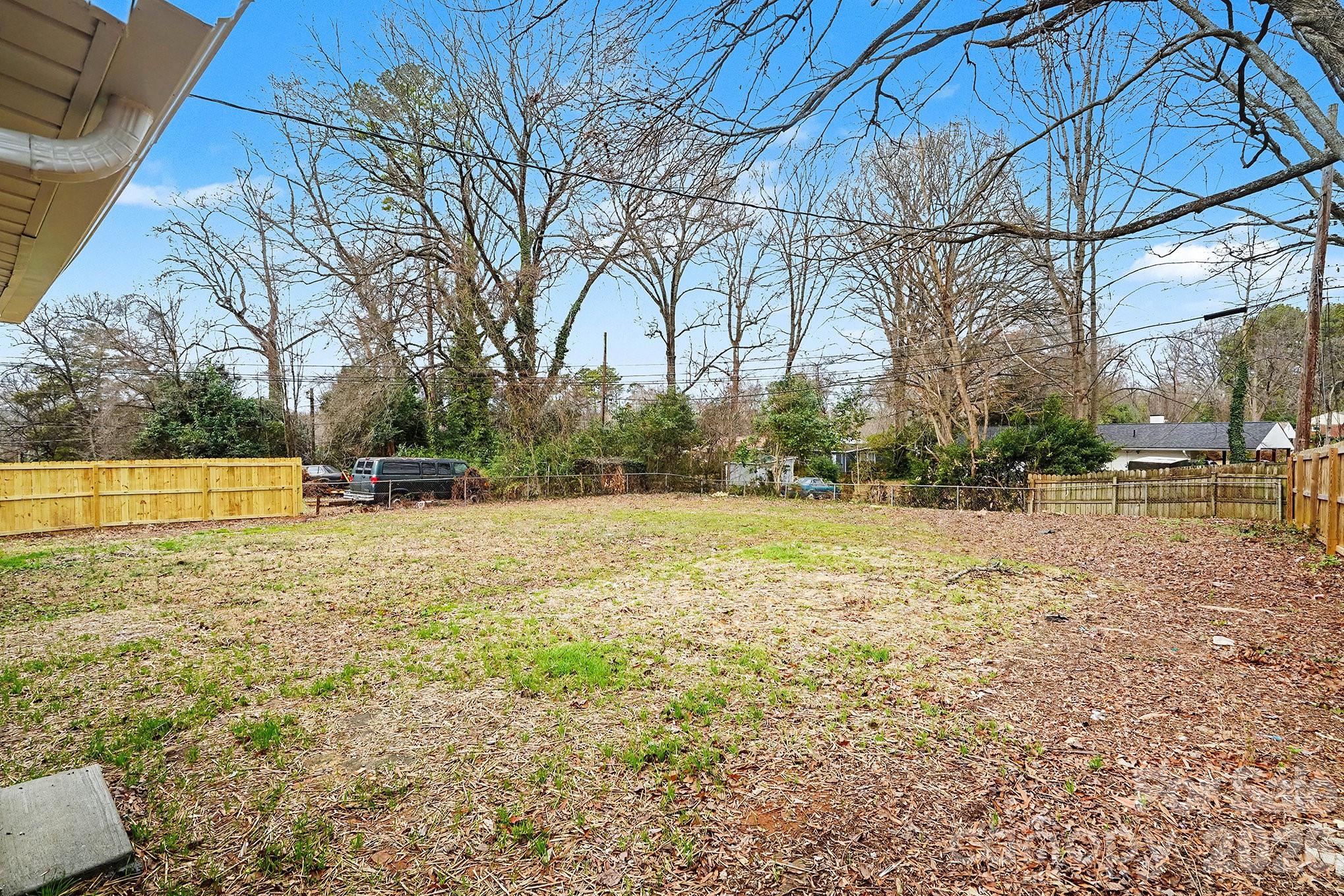 3431 Shamrock Drive Charlotte NC 28215