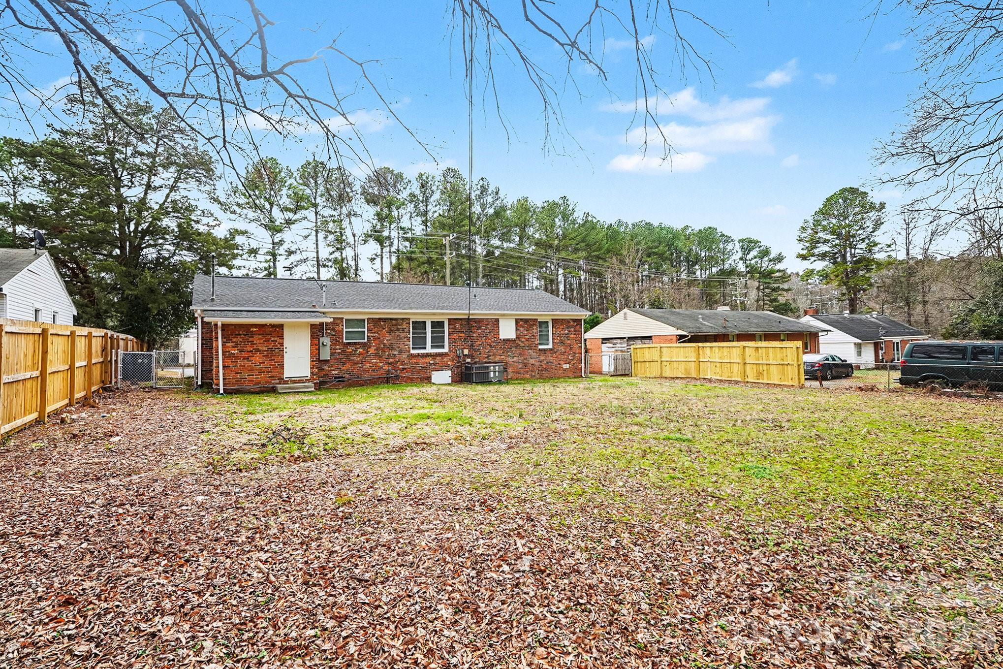 3431 Shamrock Drive Charlotte NC 28215