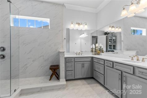 173 S South Shore Drive Belmont NC 28012