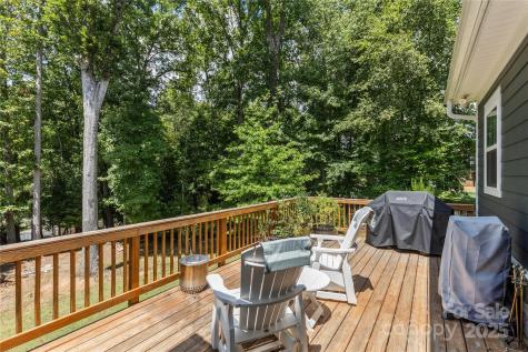 173 S South Shore Drive Belmont NC 28012