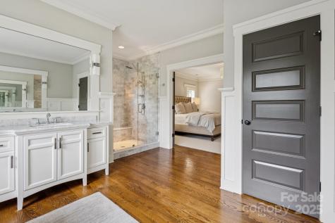 2221 Kenmore Avenue Charlotte NC 28204