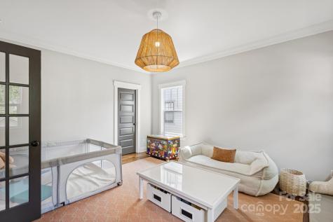 2221 Kenmore Avenue Charlotte NC 28204