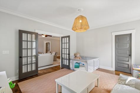 2221 Kenmore Avenue Charlotte NC 28204