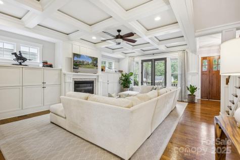 2221 Kenmore Avenue Charlotte NC 28204