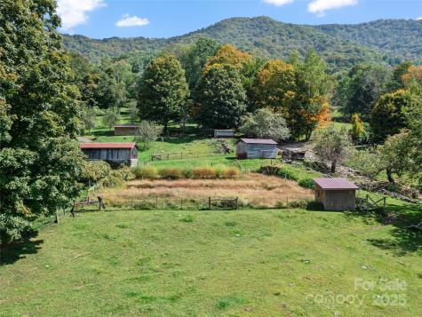 1992 Green Creek Road Bakersville NC 28705