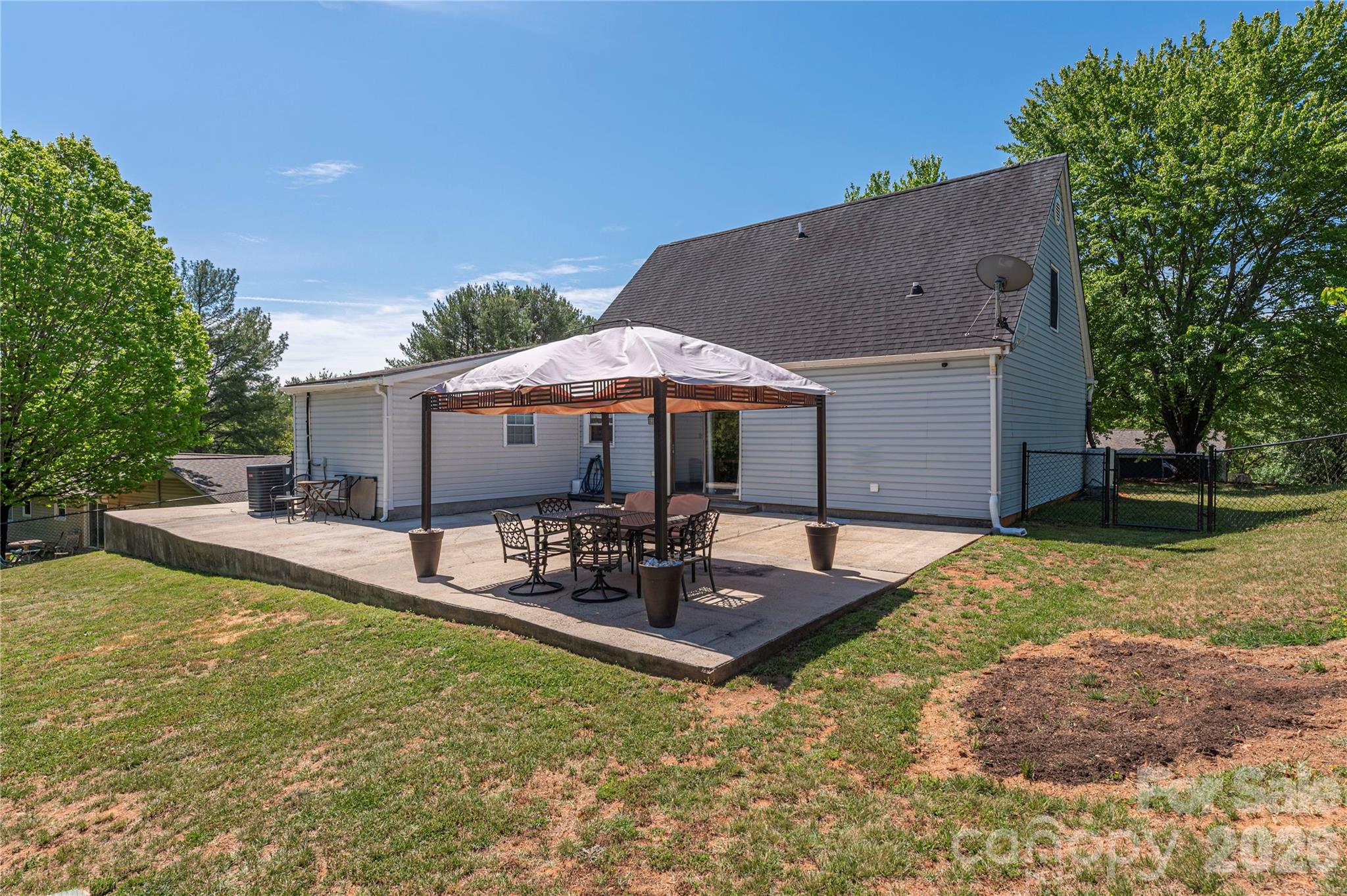 20 Lionel Place Asheville NC 28806