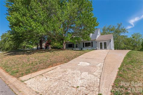 20 Lionel Place Asheville NC 28806