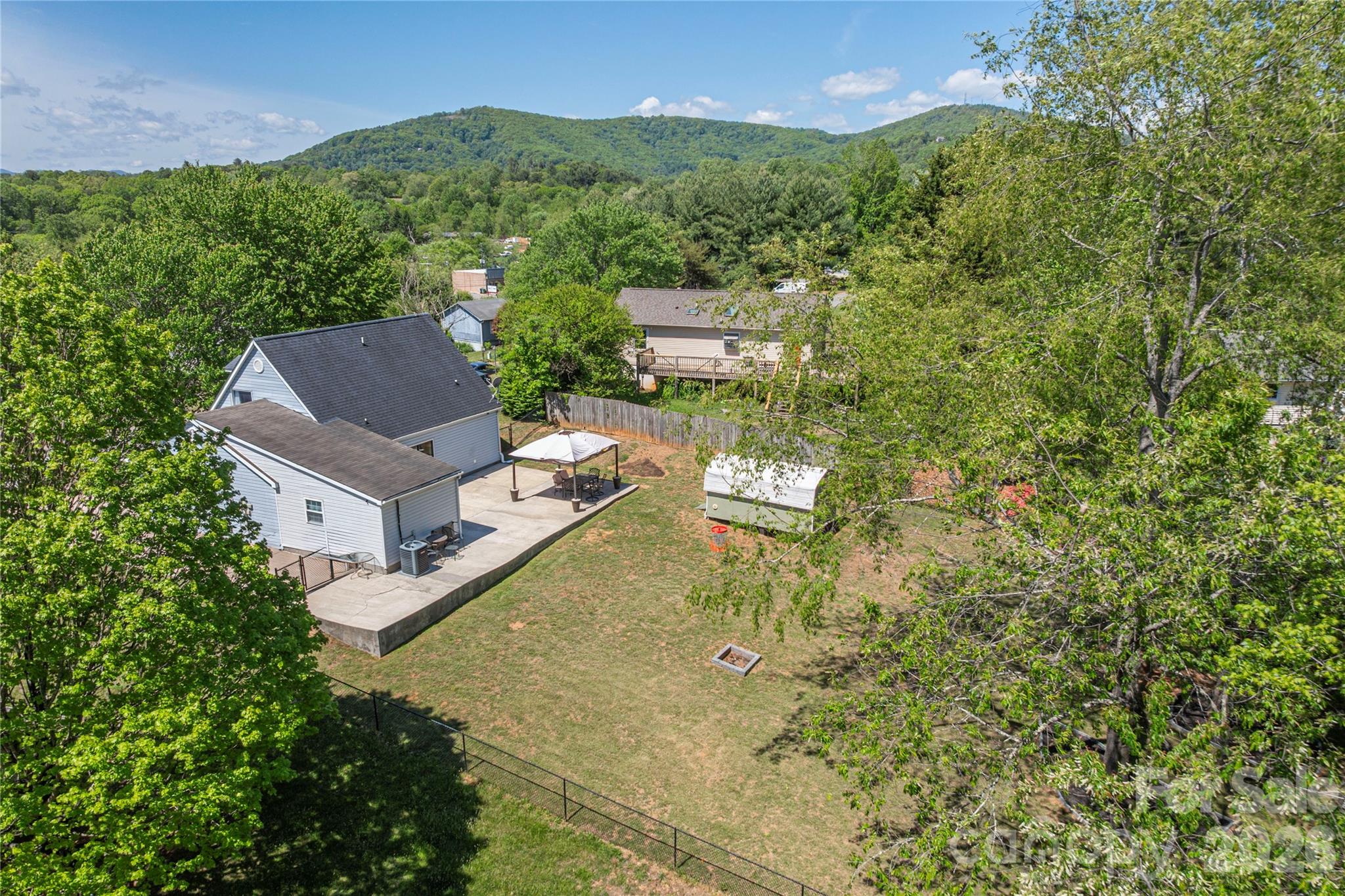 20 Lionel Place Asheville NC 28806