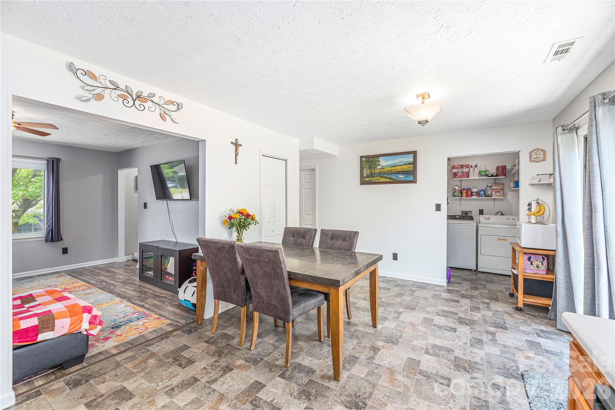20 Lionel Place Asheville NC 28806
