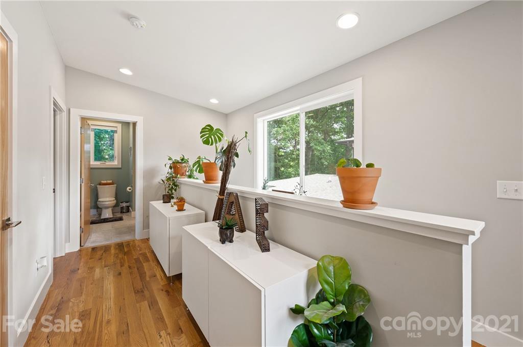19 Mauricet Lane Asheville NC 28806