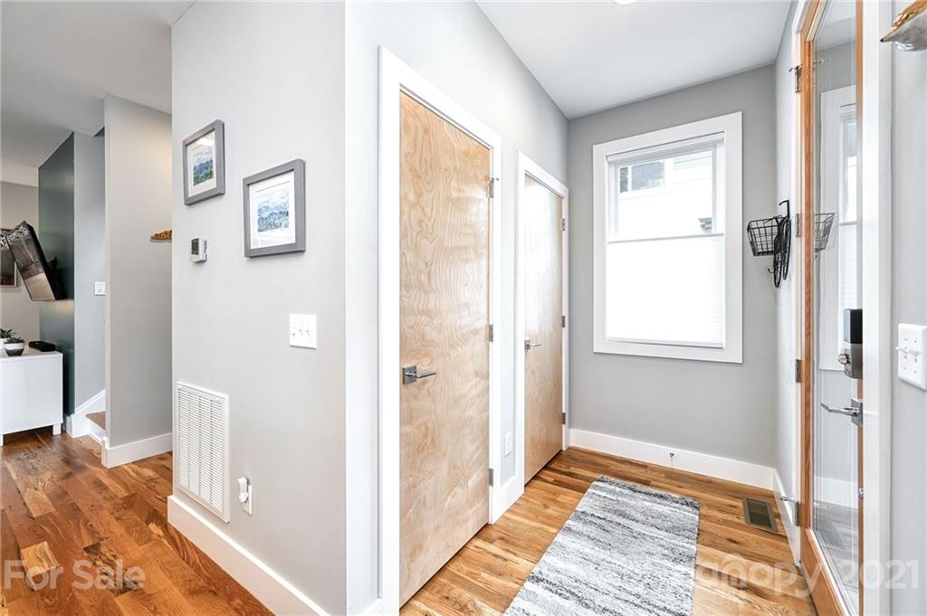 19 Mauricet Lane Asheville NC 28806