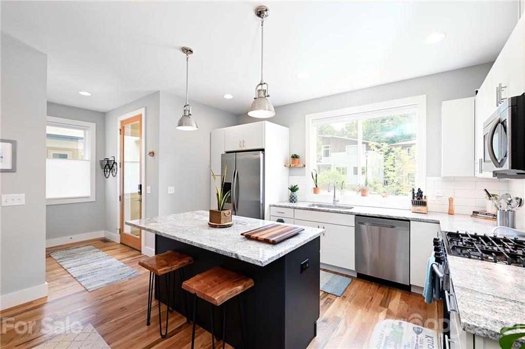 19 Mauricet Lane Asheville NC 28806