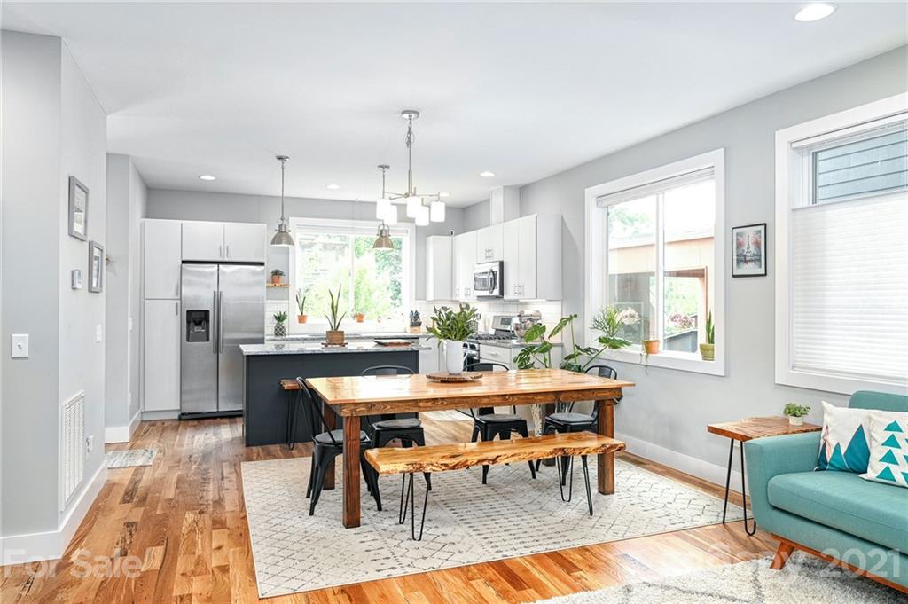 19 Mauricet Lane Asheville NC 28806