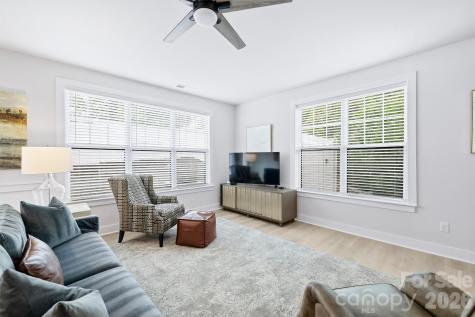 1517 Falcon Street Charlotte NC 28211