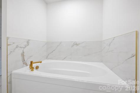 1517 Falcon Street Charlotte NC 28211